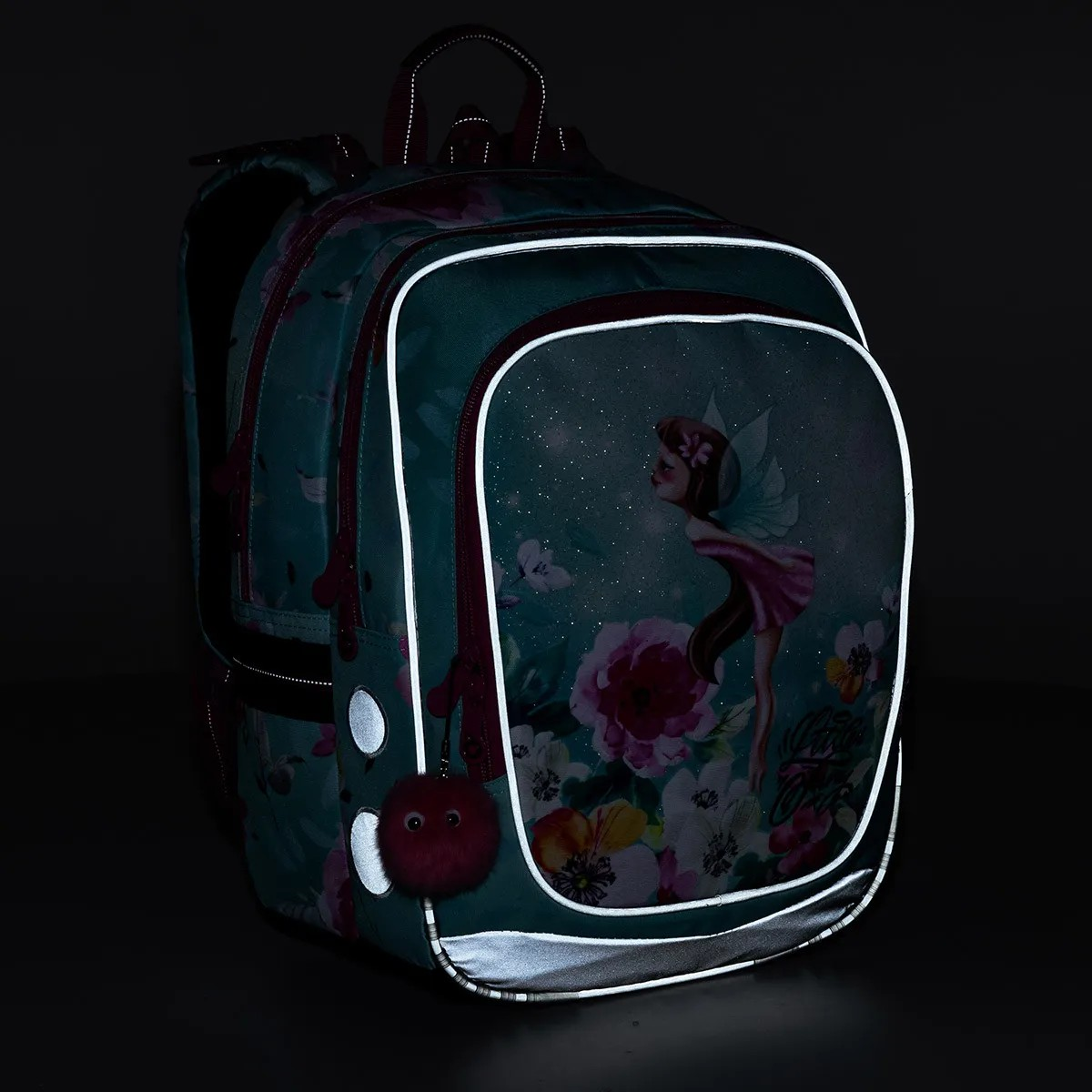 Lehoučký batoh s vílou